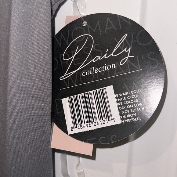 🆕 | Daily Collection | Grey Sleeveless Long Dress | Size Small - Picture 3 of 3